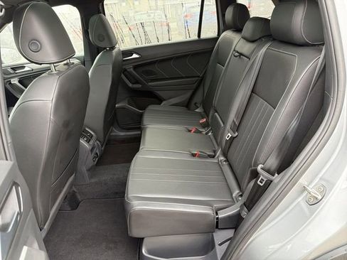 Used 2024 Volkswagen Tiguan SE R-Line image 24