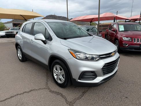 Used 2019 Chevrolet Trax LS w/ Tint and Cruise Package FWD image 3