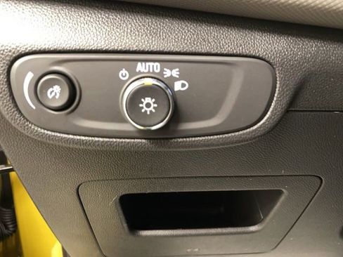 Used 2024 Chevrolet TrailBlazer ACTIV w/ Convenience Package image 16