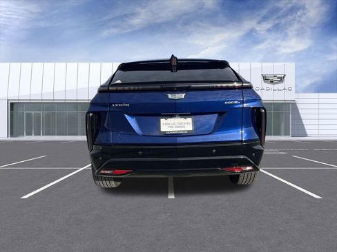 Certified 2024 Cadillac Lyriq Sport image 7