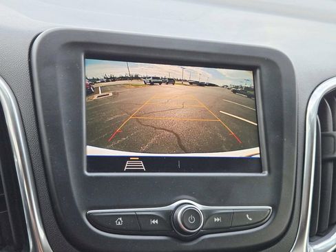 Used 2020 Chevrolet Equinox LS image 27