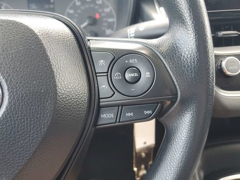 Used 2024 Toyota Corolla LE FWD image 21