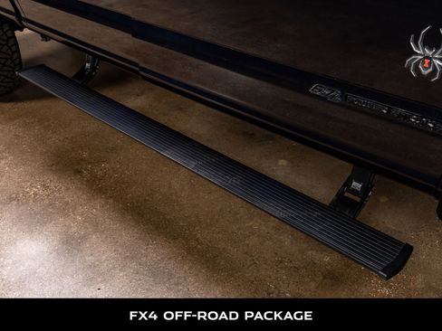 Used 2021 Ford F250 Lariat w/ Lariat Ultimate Package image 12