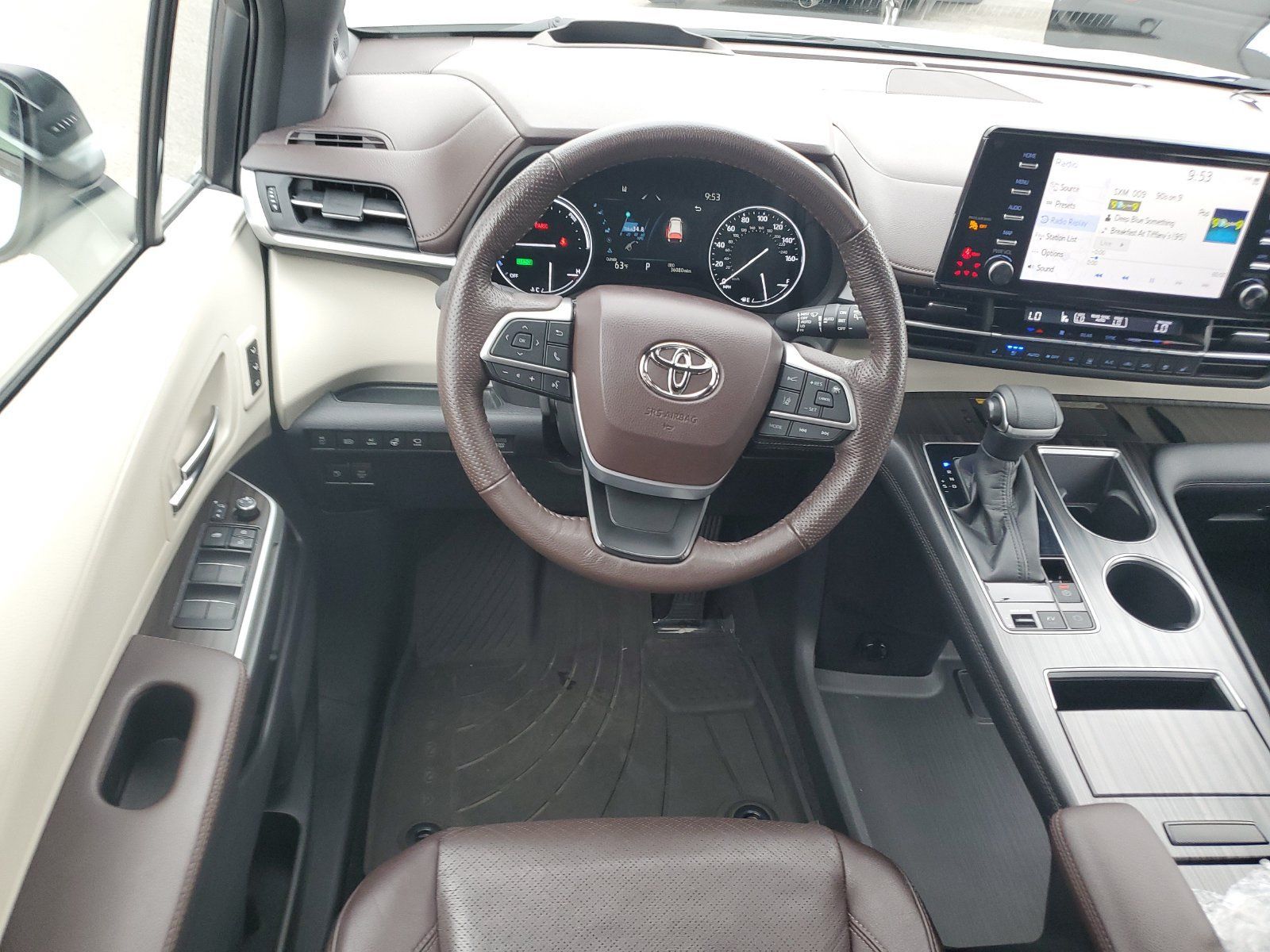 Used 2022 Toyota Sienna Platinum AWD/4WD image 11