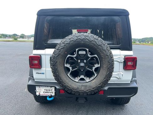 Used 2021 Jeep Wrangler Unlimited Rubicon 4xe w/ Cold Weather Group AWD/4WD image 6