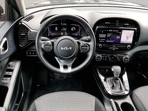 Used 2023 Kia Soul EX FWD image 6