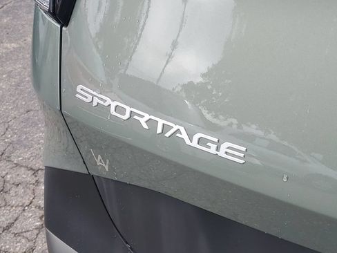 Certified 2023 Kia Sportage X-Pro AWD/4WD image 32