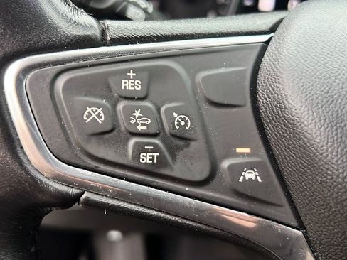Used 2020 Chevrolet Equinox LT FWD image 34