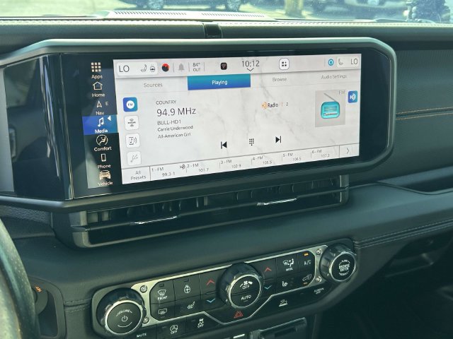 Used 2024 Jeep Gladiator Mojave w/ Technology Group AWD/4WD image 25