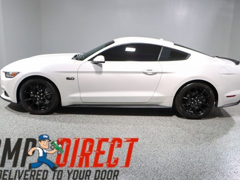 Used 2017 Ford Mustang GT Premium w/ Equipment Group 401A image 10