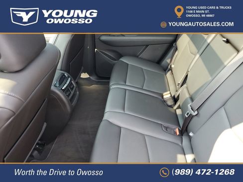 Used 2024 Cadillac XT5 Premium Luxury w/ Technology Package AWD/4WD image 29