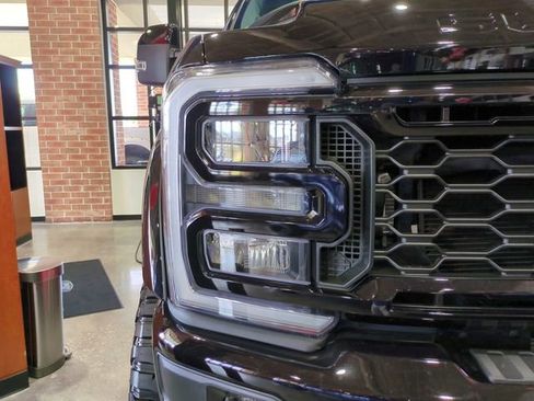 New 2026 Ford F250 Lariat w/ Black Appearance Package image 9