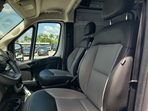 Used 2026 RAM ProMaster 2500 w/ Convenience Group FWD image 12