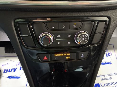 Used 2019 Buick Encore Sport Touring image 17