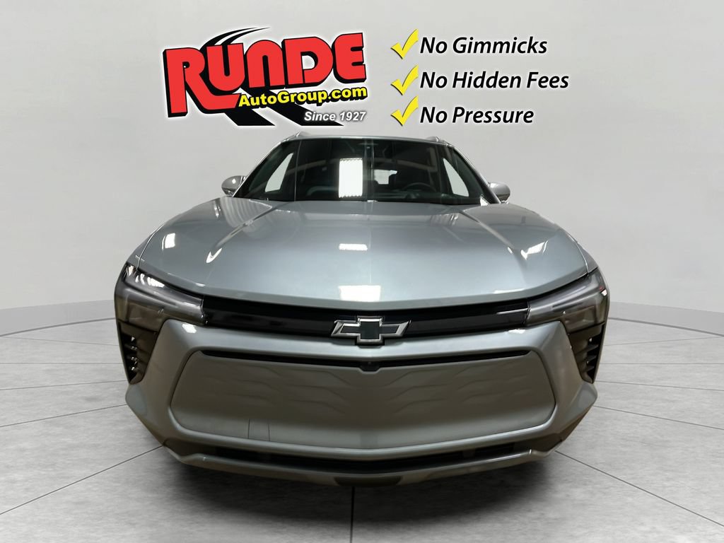 Used 2024 Chevrolet Blazer EV LT AWD/4WD image 9