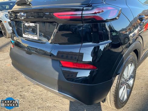 Used 2022 Chevrolet Bolt EUV LT w/ Convenience Package image 76