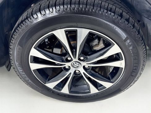 Used 2015 Toyota RAV4 Limited w/ Technology Package FWD image 38