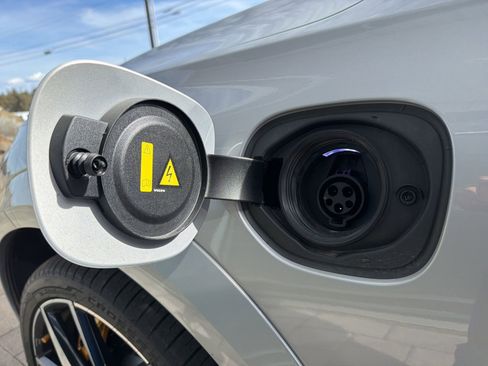 Used 2024 Volvo XC60 T8 Polestar w/ Protection Package Premier image 12