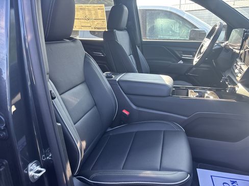 New 2026 Chevrolet Silverado EV LT w/ Premium Package image 26