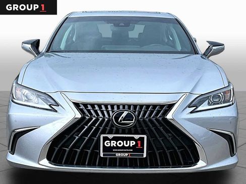 Used 2025 Lexus ES 350 w/ Premium Package FWD image 4