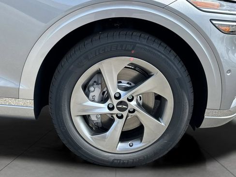 New 2026 Genesis GV70 2.5T Advanced w/ G1 Accessory Package AWD/4WD image 7