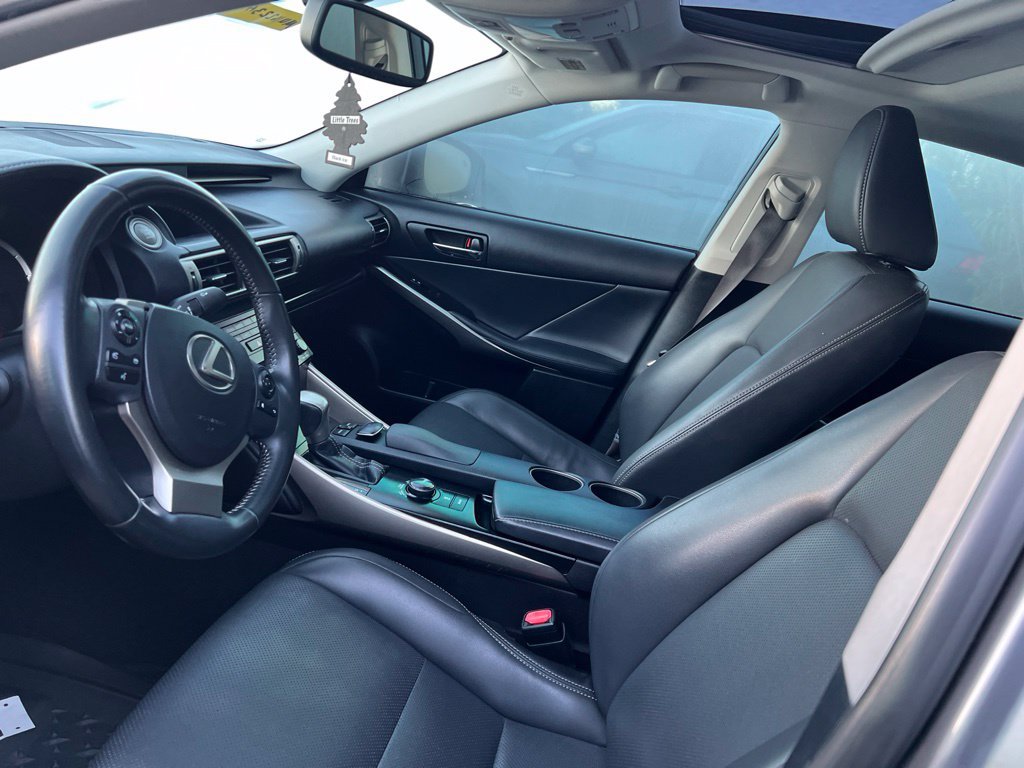 Used 2014 Lexus IS 250 w/ Navigation Package RWD image 10
