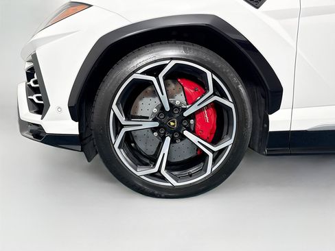 Used 2021 Lamborghini Urus AWD/4WD image 43