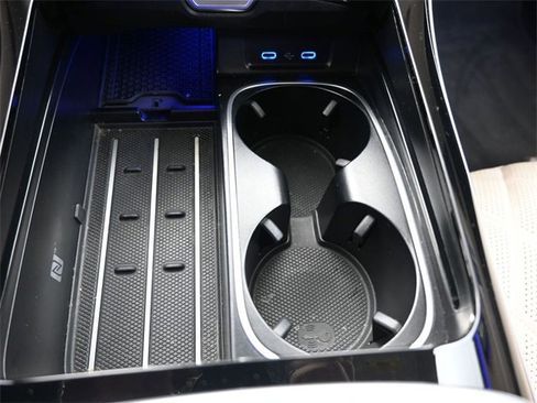 Used 2024 Mercedes-Benz S 580 4MATIC Sedan image 3