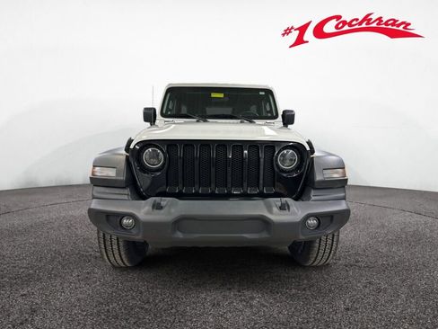 Used 2020 Jeep Wrangler Unlimited Sport image 27