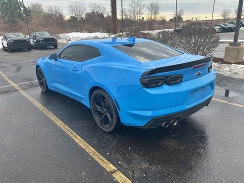 Used 2022 Chevrolet Camaro LT w/ Technology Package image 2