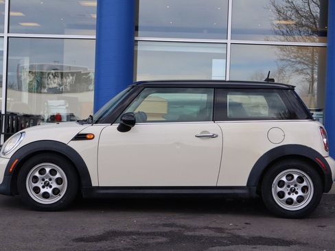 Used 2013 MINI Cooper Hardtop image 2