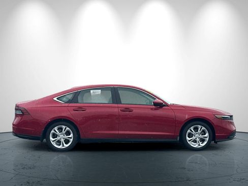 Used 2025 Honda Accord LX image 3