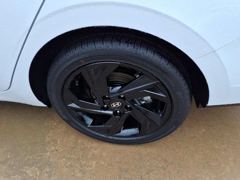 New 2026 Hyundai Elantra SEL Sport Premium FWD image 24