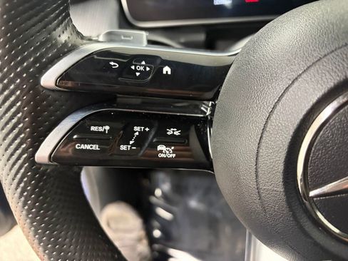 Used 2023 Mercedes-Benz GLC 300 4MATIC w/ AMG Line image 22