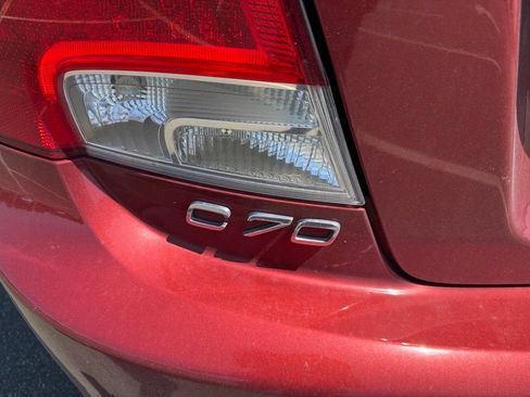 Used 2011 Volvo C70 T5 FWD image 33