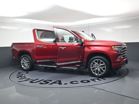 Used 2024 Chevrolet Silverado 1500 High Country w/ High Country Premium Package image 26