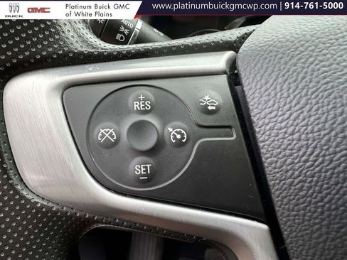 Used 2023 GMC Acadia SLE image 31