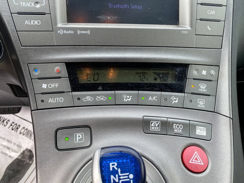 Used 2012 Toyota Prius Three FWD image 19