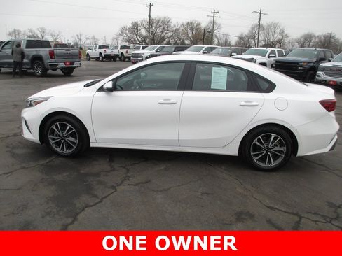 Used 2024 Kia Forte LXS w/ LXS Technology Package image 9