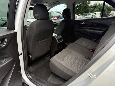 Used 2018 Chevrolet Equinox LT AWD/4WD image 10