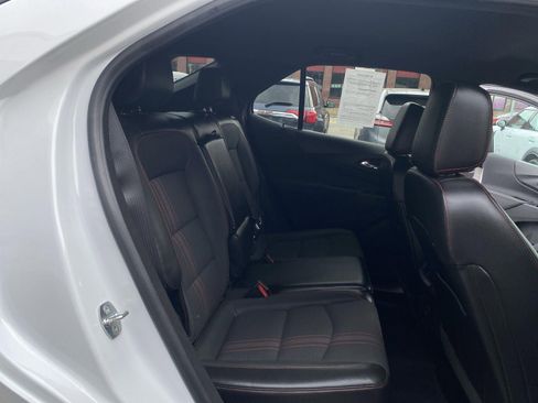 Used 2022 Chevrolet Equinox RS image 18