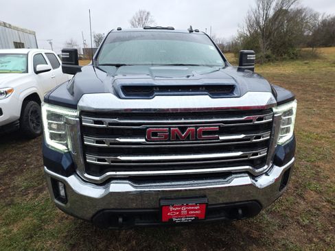 Used 2021 GMC Sierra 2500 SLE w/ SLE Value Package; image 2