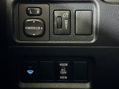 Used 2014 Toyota 4Runner SR5 w/ Upgrade Package image 10