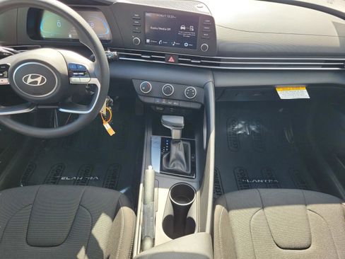 New 2026 Hyundai Elantra SE image 26