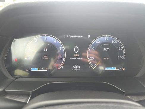 Certified 2025 Jeep Grand Cherokee L Limited w/ Black Appearance Package image 12