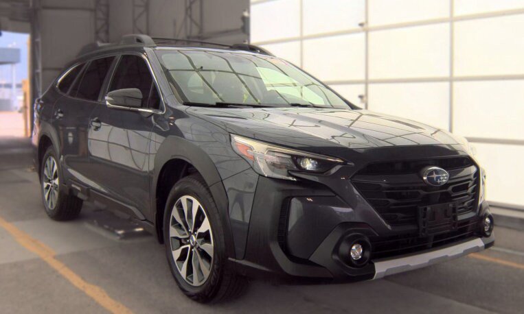 Used 2024 Subaru Outback Limited XT AWD/4WD image 3