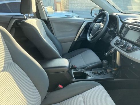 Used 2013 Toyota RAV4 LE image 11