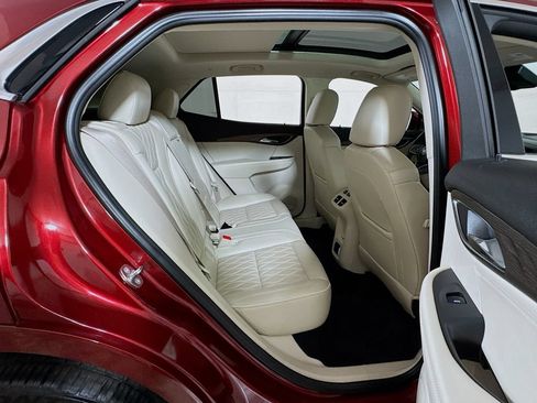 Certified 2022 Buick Envision Avenir w/ Technology Package II FWD image 27