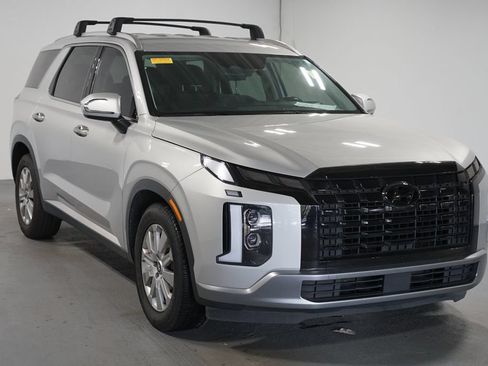Used 2024 Hyundai Palisade SEL AWD/4WD image 3
