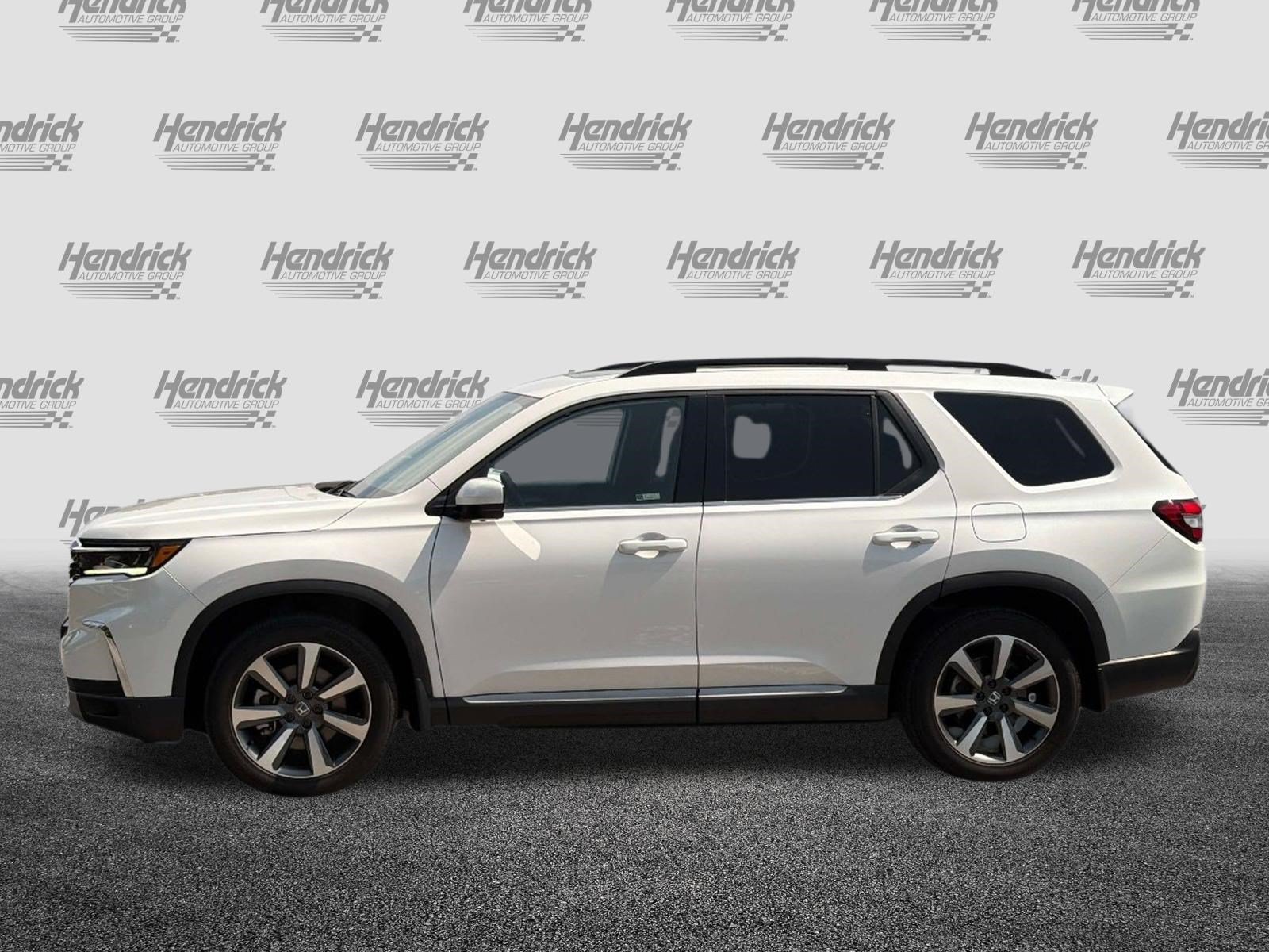 Used 2025 Honda Pilot Elite image 6
